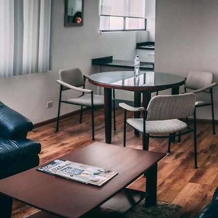 Aparthotel Walther Quito Bagian luar foto