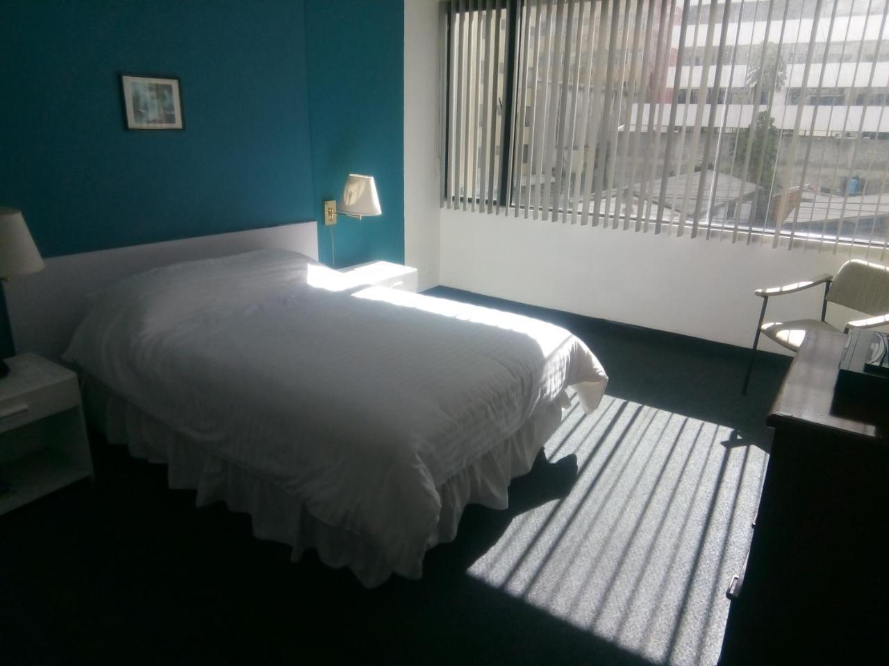 Aparthotel Walther Quito Bagian luar foto