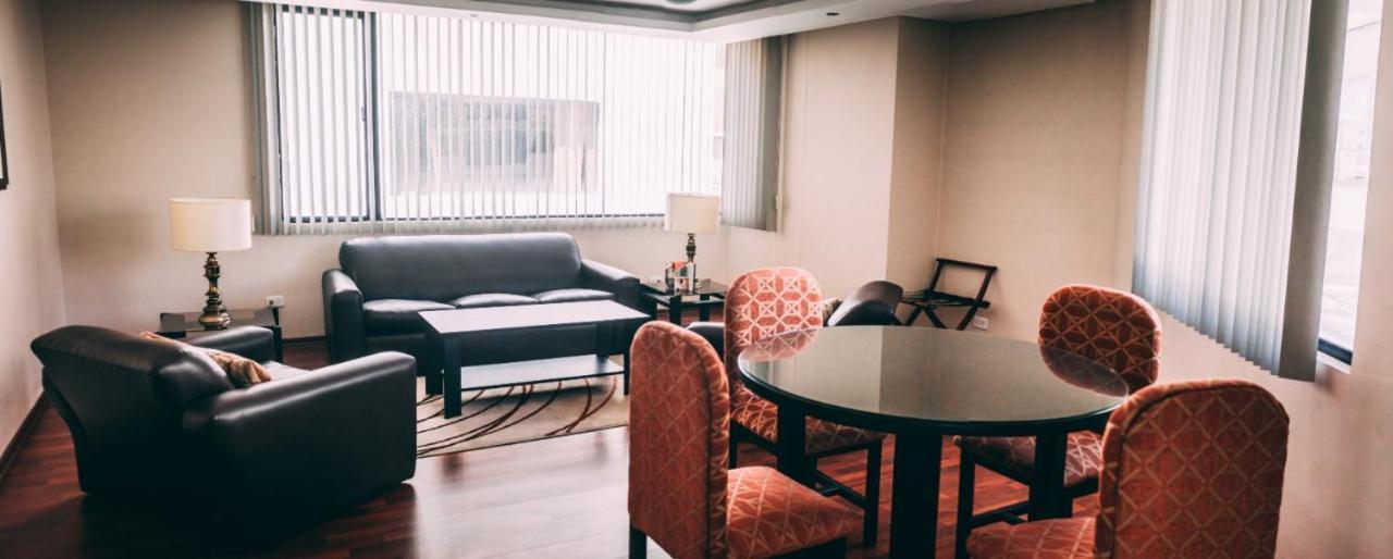Aparthotel Walther Quito Bagian luar foto